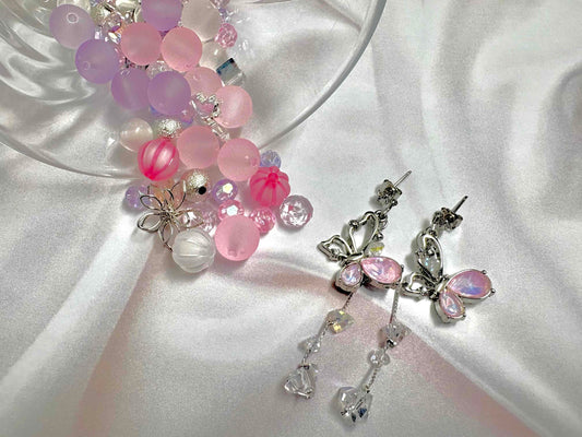 蝶々ピアス