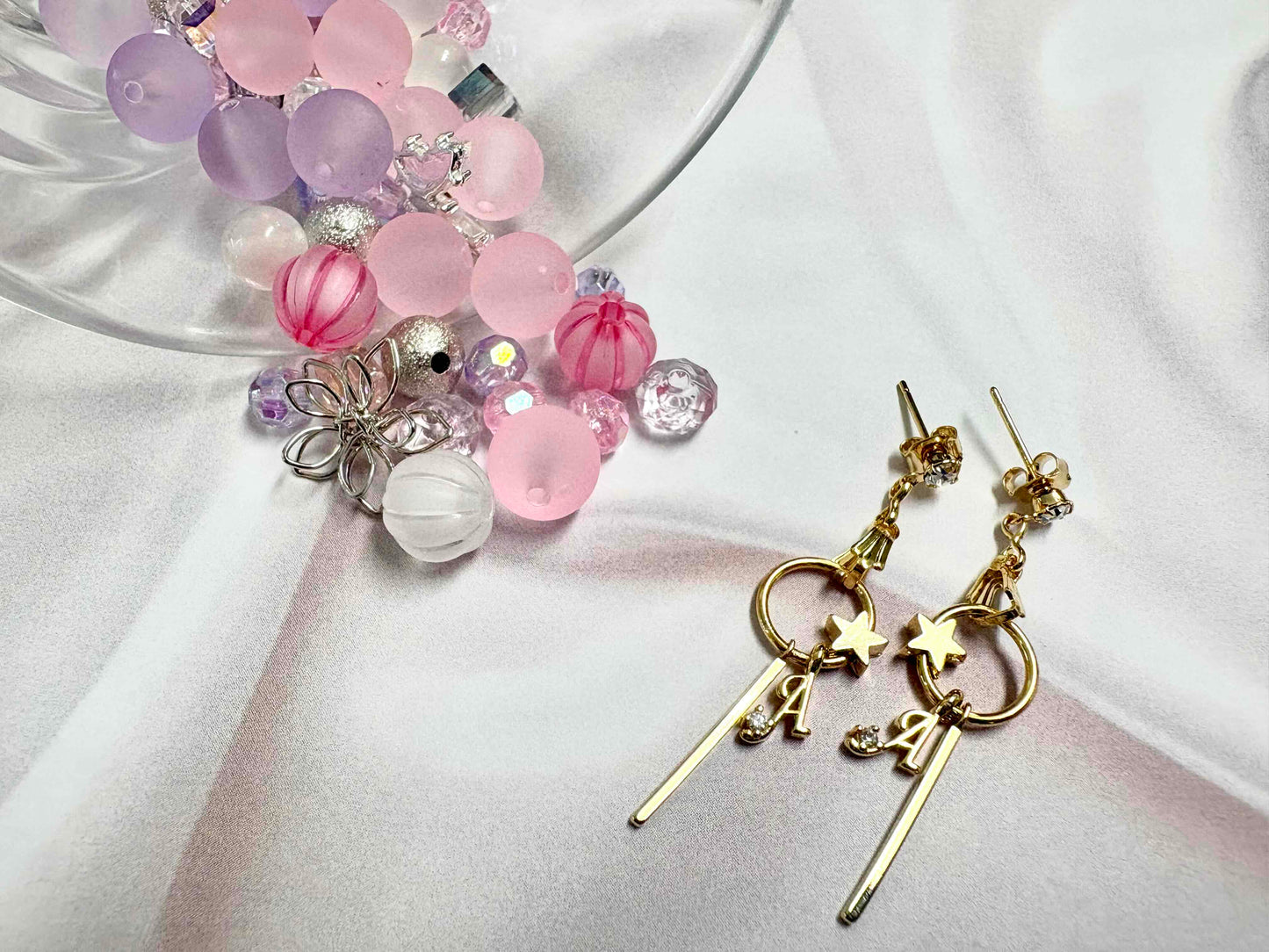 イニシャルピアス
